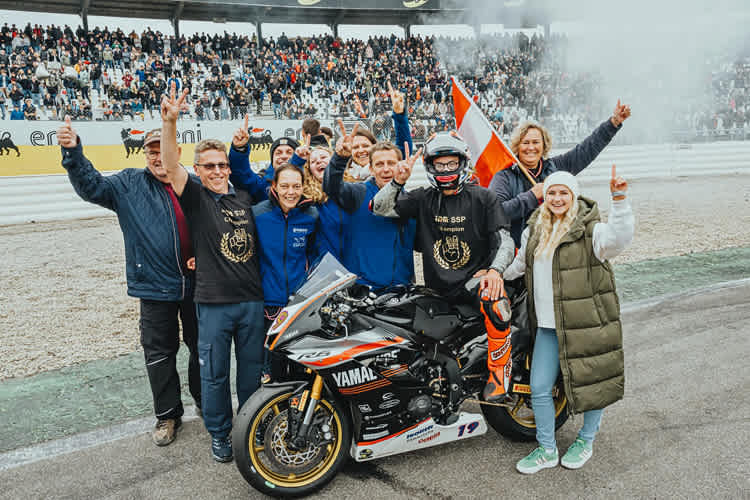 Koflers Familientreffen in der Sachs-Kurve