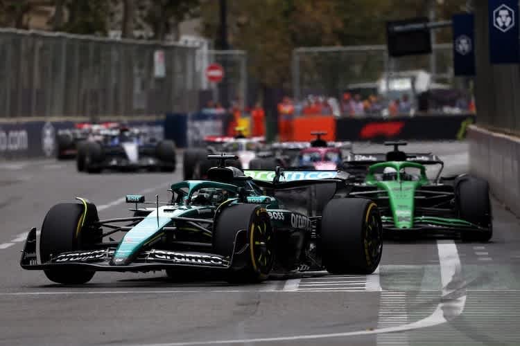 Nico Hülkenberg hing lange hinter dem Aston Martin von Lance Stroll fest