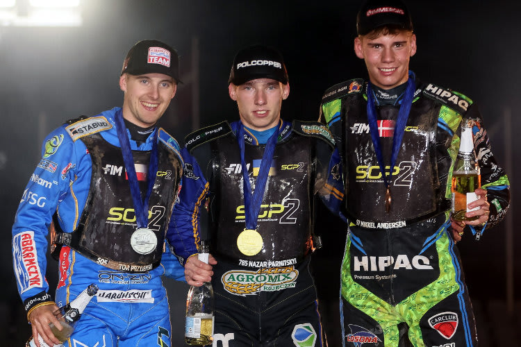 Die Top-3 der WM (v.l.): Wiktor Przyjemski, Nazar Parnitskyi und Mikkel Andersen