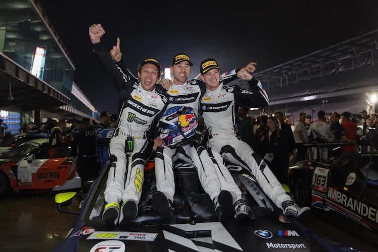 Valentino Rossi, Kelvin van der Linde und Charles Weerts gewinnen die Indianapolis 8 Hour