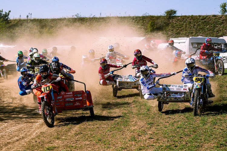 Starker Auftritt: Foden/Weinmann (#10) gewannen zweimal den Holeshot, Kilian und Evan Prunier (#94) beide Rennen