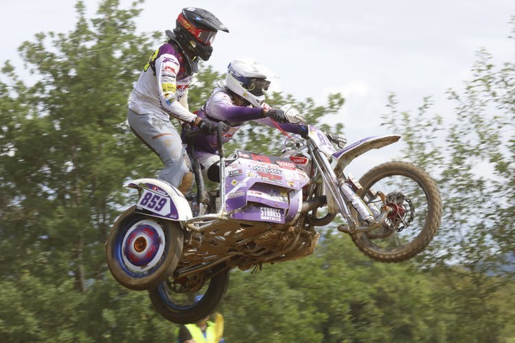 Titel mit tragischem Ende: Käser/Strauss stürzen beim SAM-Finale schwer