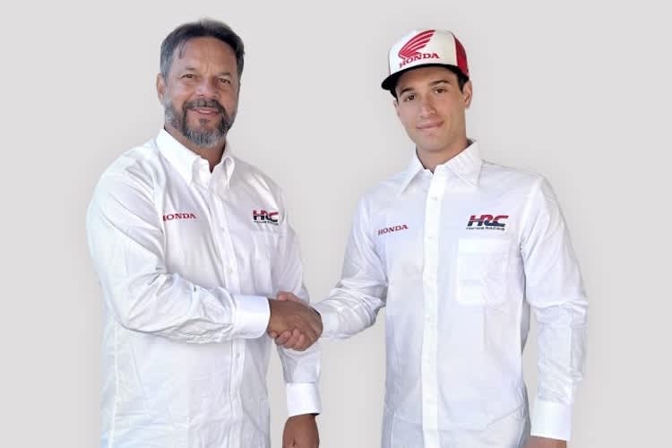 Tom Vialle mit Marcus Pereira de Freitas, HRC General Manager MXGP