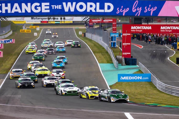 Die ADAC GT 4 Germany startet 2023 sechs Mal bei der DTM 