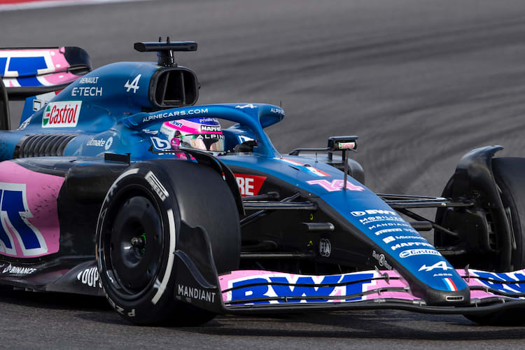 An der Alpine von Fernando Alonso fehlt ein Rückspiegel