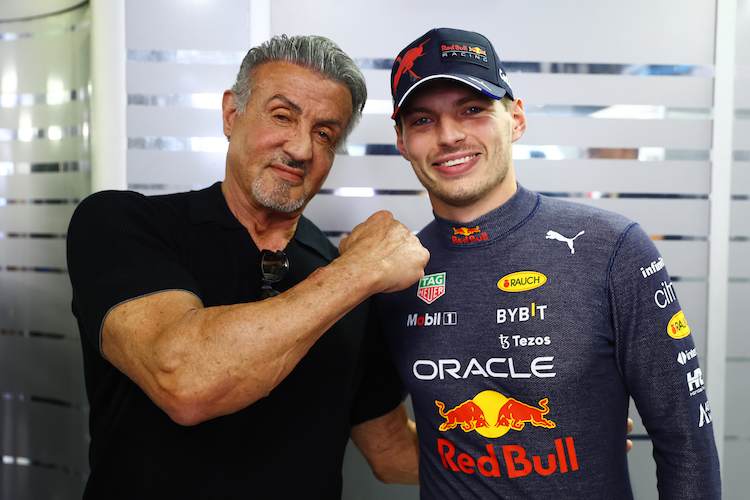 Film-Star Sylvester Stallone in Monza mit Max Verstappen