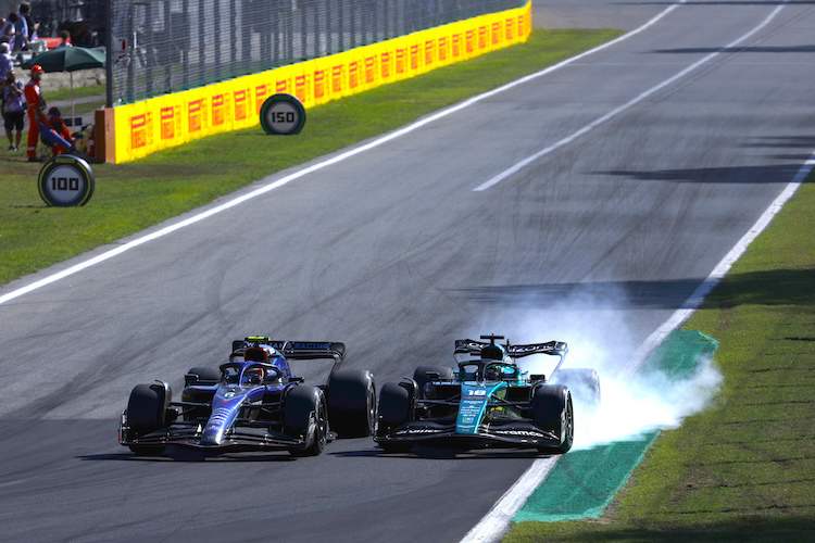 Nicholas Latifi (links) im Kampf mit Lance Stroll