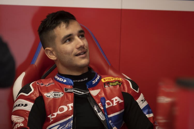 Iker Lecuona wartet auf seinen Einsatz