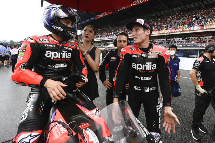 Aleix kam in der Startaufstellung zu Maverick, um mit ihm über die Verhältnisse zu reden