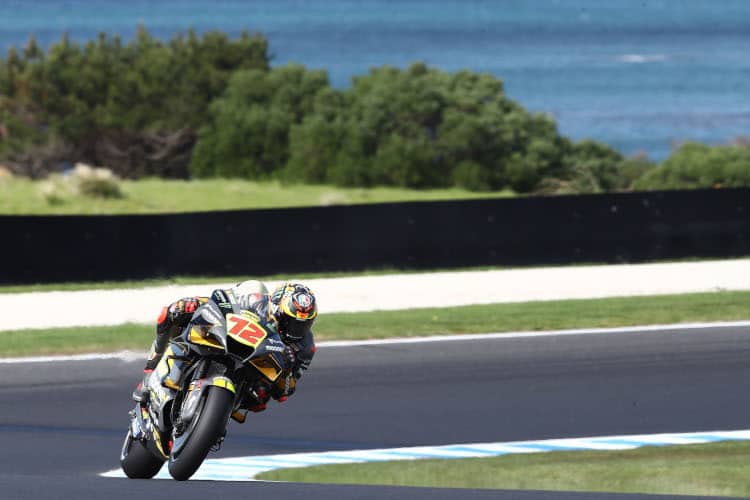 Marco Bezzecchi vor malerischer Kulisse