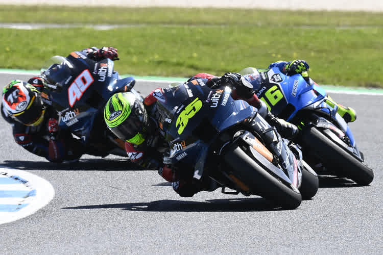 Cal Crutchlow vor Joan Mir (Suzuki) und Darryn Binder