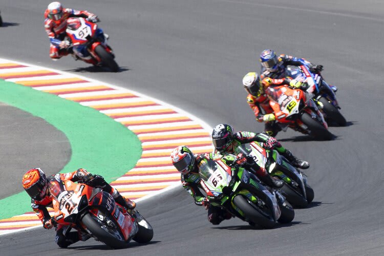 Michael Rinaldi führte das zweite Rennen kurzzeitig an