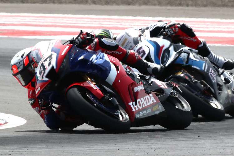 Xavi Vierge vor Scott Redding (BMW)