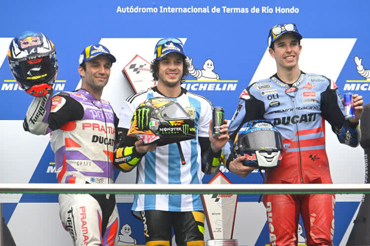 Die Top-3: Johann Zarco, Sieger Marco Bezzecchi und Alex Márquez