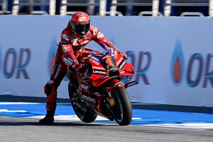 Vor allem auf der Bremse fühlt sich Pecco Bagnaia wieder gut