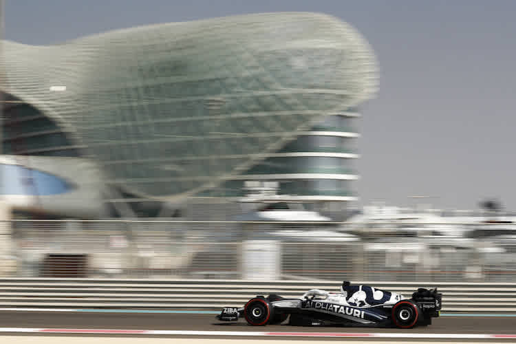 Nyck de Vries beim Nachsaison-Test 2022 in Abu Dhabi