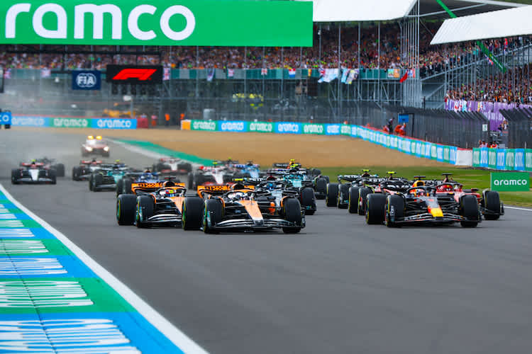 Start zum britischen Grand Prix in Silverstone