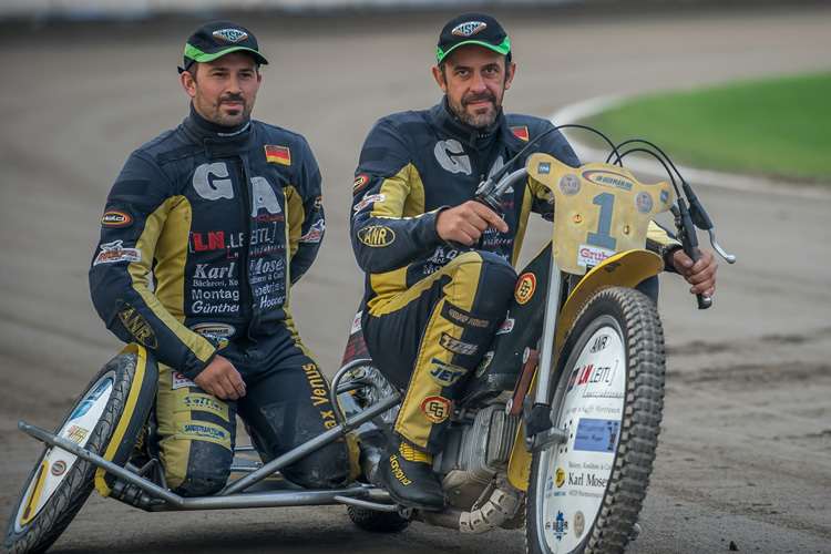 Markus Heiß (l.) fällt vorläufig als Beifahrer bei Markus Venus aus