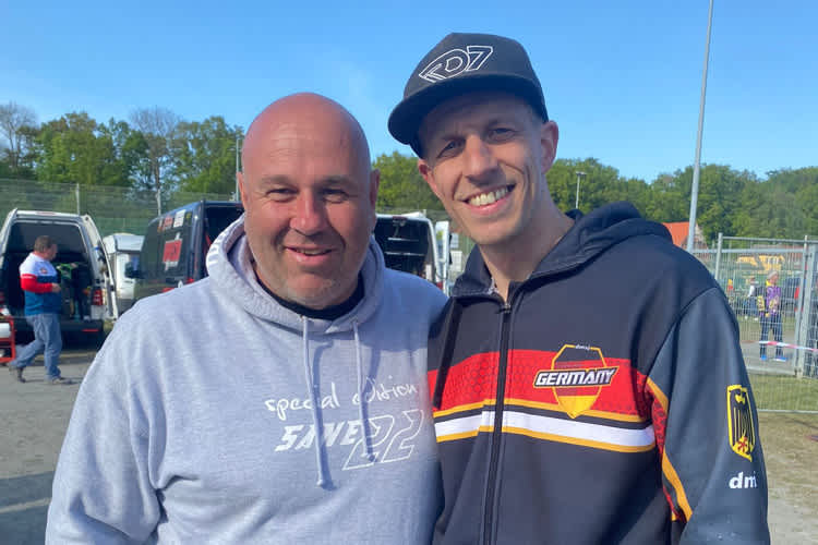 Teammanager Sascha Dörner und Mathias Bartz