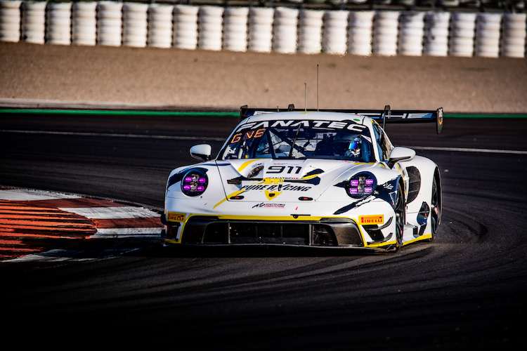 Alex Malykhin geht im Pure Rxcing Porsche mit den besten Titelchancen in die finalen 60 Rennminuten im Bronze Cup