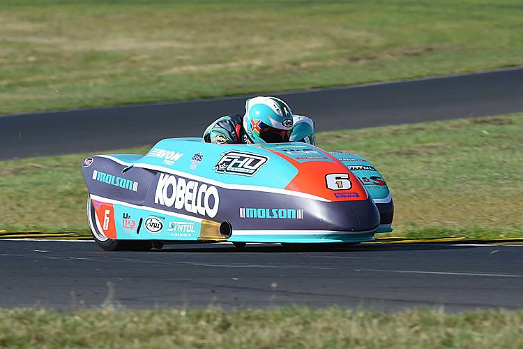 Todd Ellis/Emmanuelle Clement