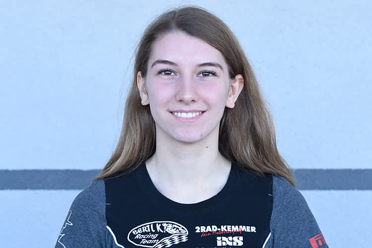 Wird die Österreicherin Lena Kemmer die vierte Frau im Red Bull MotoGP Rookies Cup?