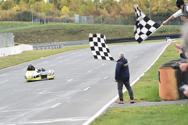 Ende Oktober wird für Schlosser/Fries in Estoril zum letzten Mal die schwarz-weiß-karrierte Flagge geschwenkt werden
