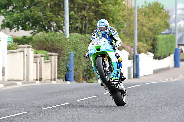 Das NW200 bietet spektakulären Motorsport