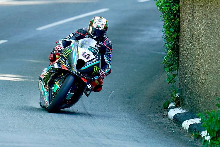 Peter Hickman strapaziert seine BMW