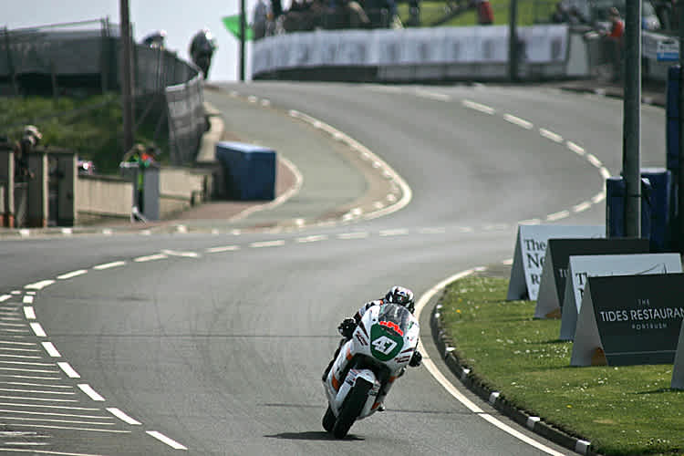 Richard Cooper 2022 beim North West 200: Allein auf weiter Flur