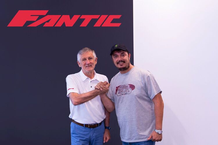 Mariano Roman, CEO von Fantic mit Alessio Salucci, Teammanager vom VR46-Team