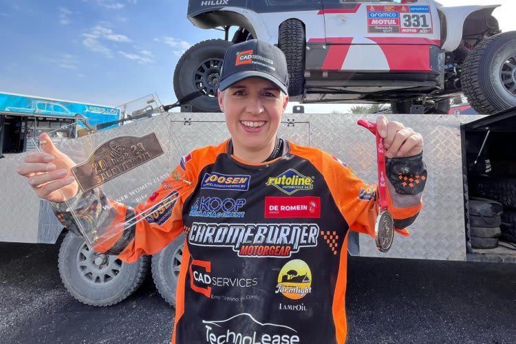 Mirjam Pol hat sich bei der Dakar 2023 durchgebissen