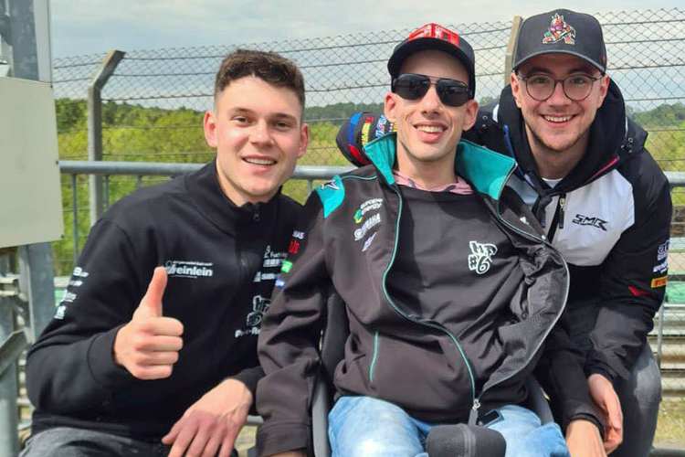 Marco Fetz (li.) und Bastian Ubl (re.) sammeln Geld