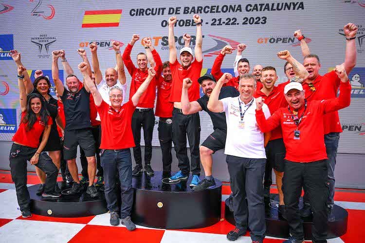 Große Freude bei Eastalent Racing