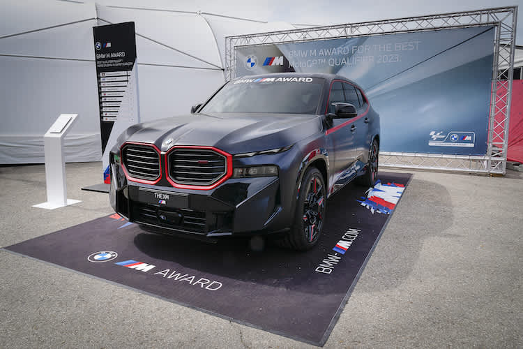 Der neue BMW XM Label Red 