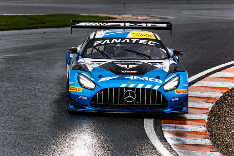 Tabellenführer: Raffaele Marciello und Timur Boguslavskiy im Akkodis ASP Mercedes-AMG GT3