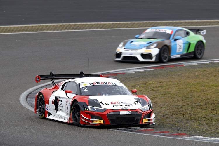 Julian Hanses ist Doppel-Champion im GTC Race