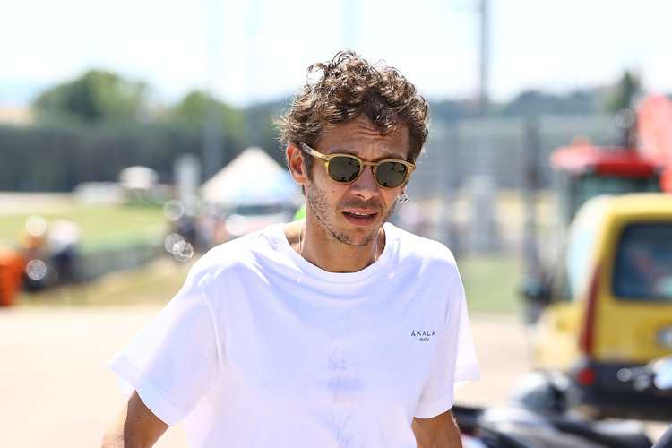 Valentino Rossi besuchte 2022 u.a. die Rennen in Portimao und Mugello, in Misano war er bei der Superbike-WM vor Ort