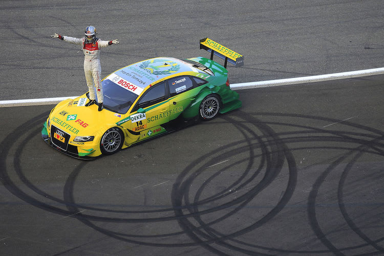 Martin Tomczyk bei den Feierlichkeiten zu seinem DTM-Titel 2011