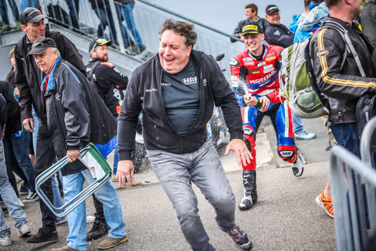 Ein Teamchef auf der Flucht