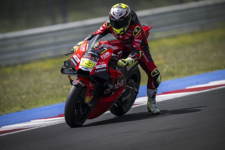 Alvaro Bautista mit der Desmosedici GP