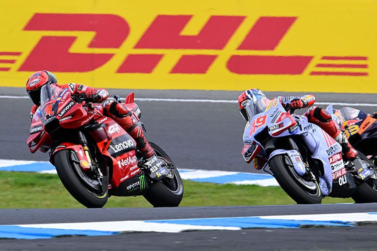 Pecco Bagnaia (1) vor Di Giannantonio und Binder: 2027 sinkt der Hubraum von 1000 auf 850 ccm