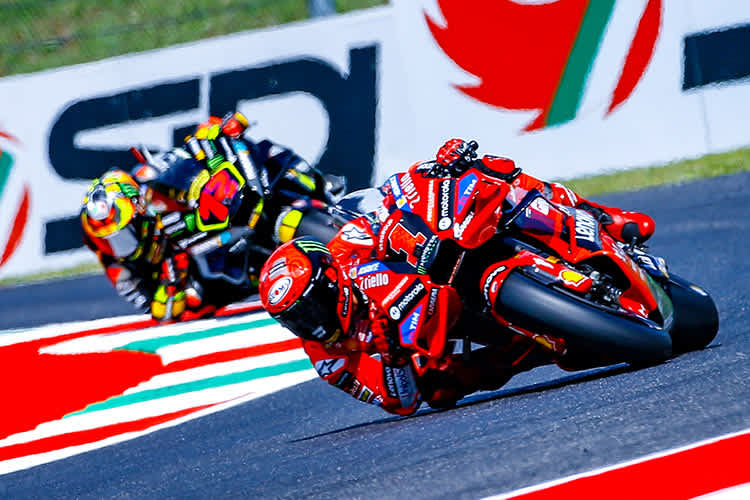Die Ducati-Asse (Bagnaia vor Bezzecchi) dominieren die WM