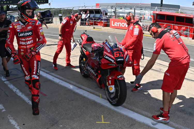 Pecco Bagnaia und seine Ducati-Crew haben noch Arbeit vor sich