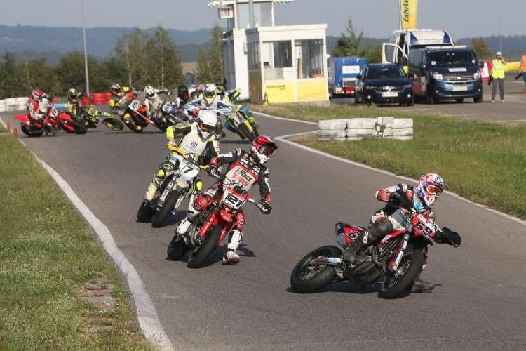 Rudi Bauer (69) vor Andreas Buschberger (7)