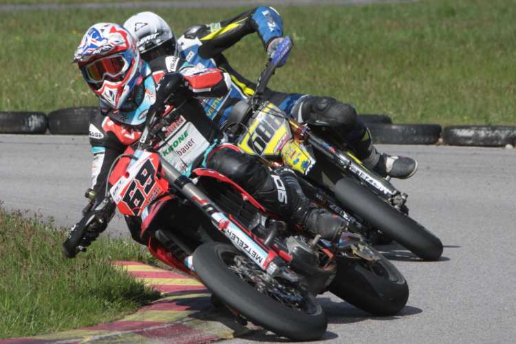 Rudi Bauer vor Peter Mayerbüchler