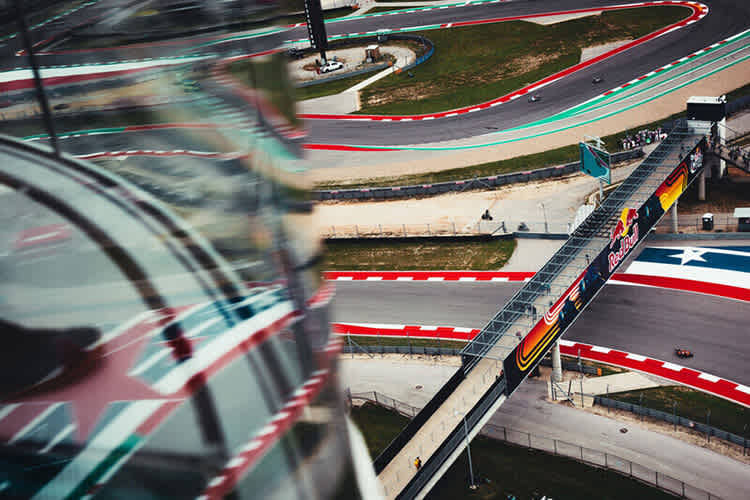 Brad Binder und die eindrucksvolle Kulisse des 5,5 km langen COTA