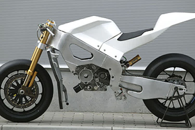 So weit wurde der Blata-V6-Prototyp ferrtiggestellt