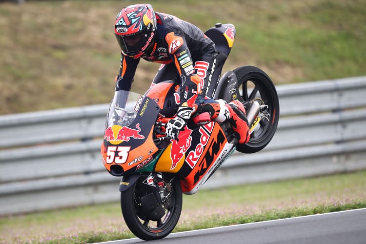 Deniz Öncü schaut sich bei Razgatlioglu einiges ab