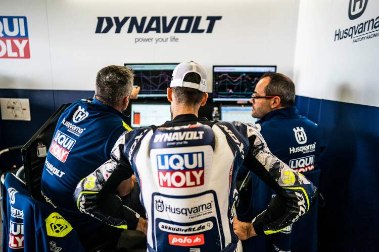 Ein Blick in die Box von Lukas Tulovic